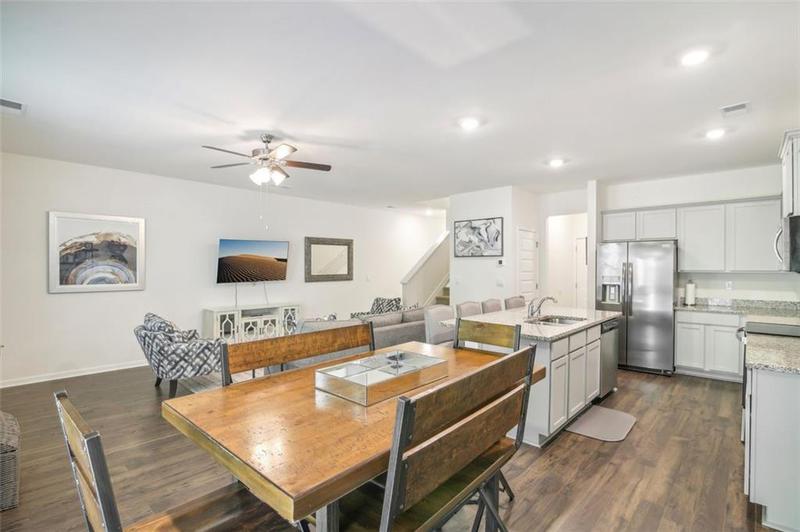 Image for property 174 HAMPTON Circle, Mcdonough, GA 30253