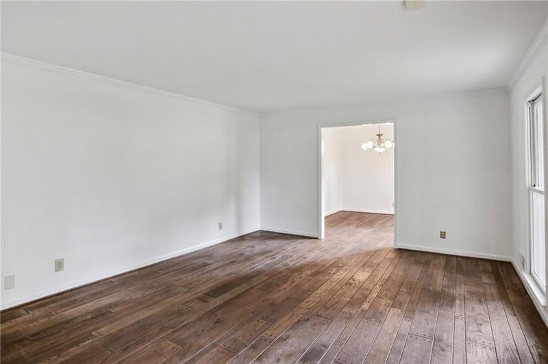 Image for property 5622 Williamsburg Drive, Norcross, GA 30093