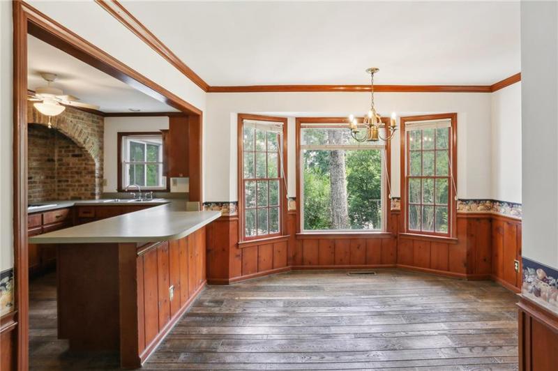Image for property 5622 Williamsburg Drive, Norcross, GA 30093