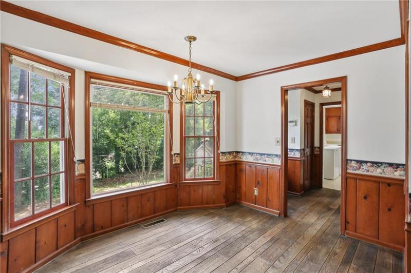 Image for property 5622 Williamsburg Drive, Norcross, GA 30093