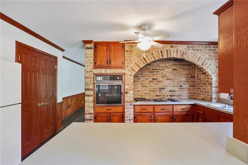 Image for property 5622 Williamsburg Drive, Norcross, GA 30093