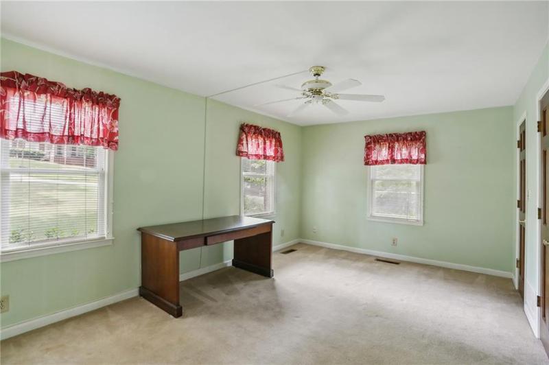 Image for property 5622 Williamsburg Drive, Norcross, GA 30093