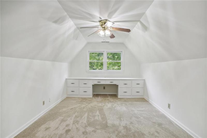 Image for property 5622 Williamsburg Drive, Norcross, GA 30093