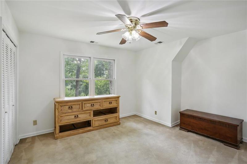 Image for property 5622 Williamsburg Drive, Norcross, GA 30093