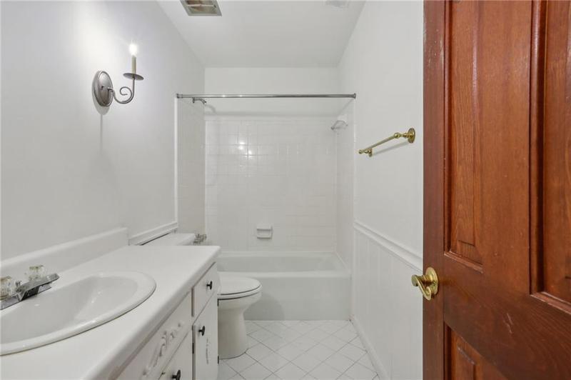 Image for property 5622 Williamsburg Drive, Norcross, GA 30093