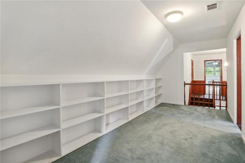 Image for property 5622 Williamsburg Drive, Norcross, GA 30093
