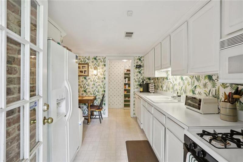 Image for property 5622 Williamsburg Drive, Norcross, GA 30093