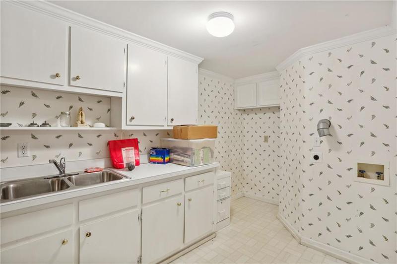 Image for property 5622 Williamsburg Drive, Norcross, GA 30093