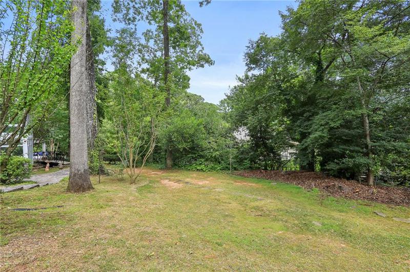 Image for property 5622 Williamsburg Drive, Norcross, GA 30093