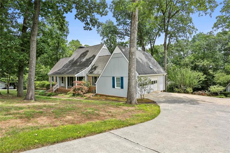 Image for property 5622 Williamsburg Drive, Norcross, GA 30093