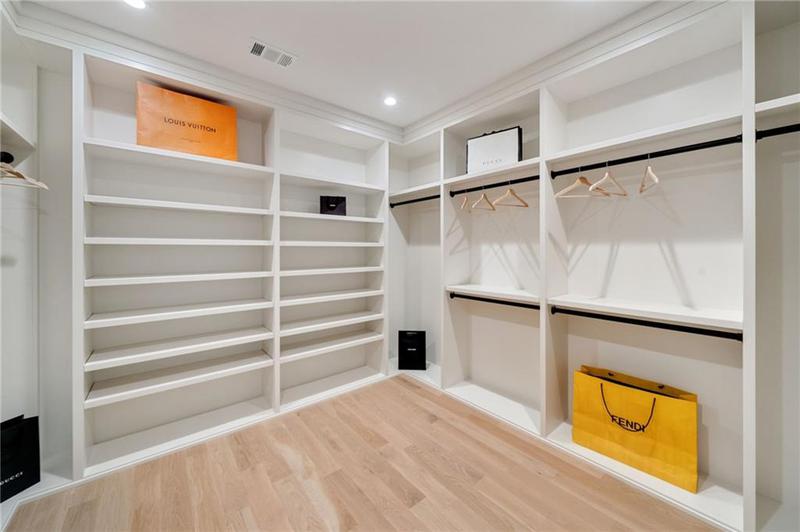 Image for property 247 Huntington Road, Atlanta, GA 30309