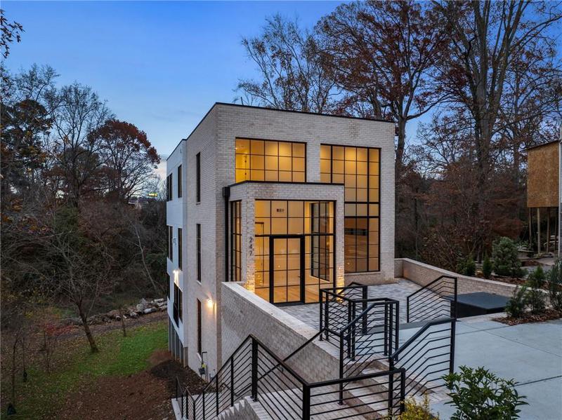 Image for property 247 Huntington Road, Atlanta, GA 30309