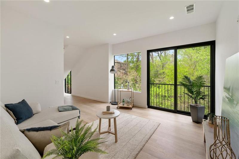 Image for property 247 Huntington Road, Atlanta, GA 30309