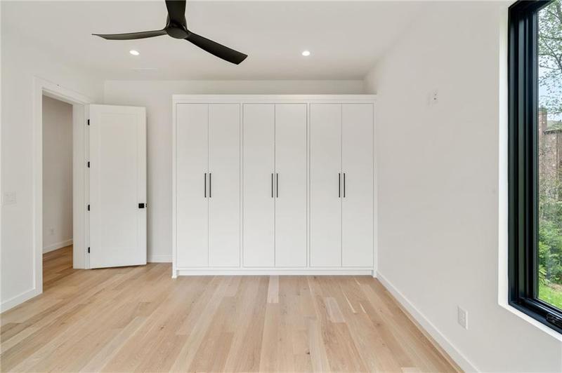 Image for property 247 Huntington Road, Atlanta, GA 30309