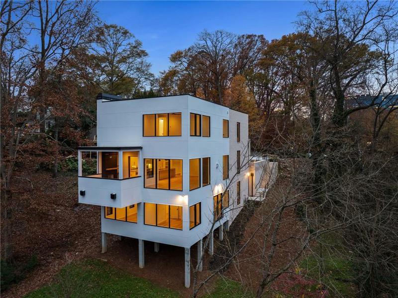 Image for property 247 Huntington Road, Atlanta, GA 30309