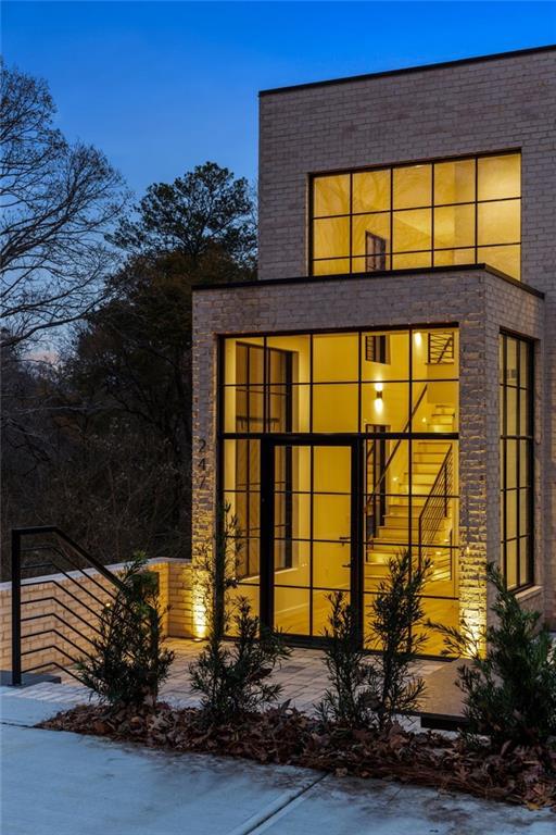 Image for property 247 Huntington Road, Atlanta, GA 30309