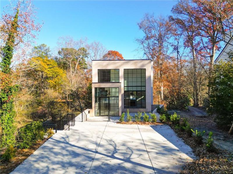 Image for property 247 Huntington Road, Atlanta, GA 30309