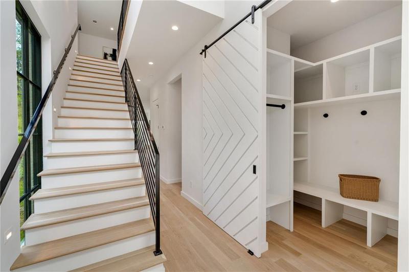 Image for property 247 Huntington Road, Atlanta, GA 30309