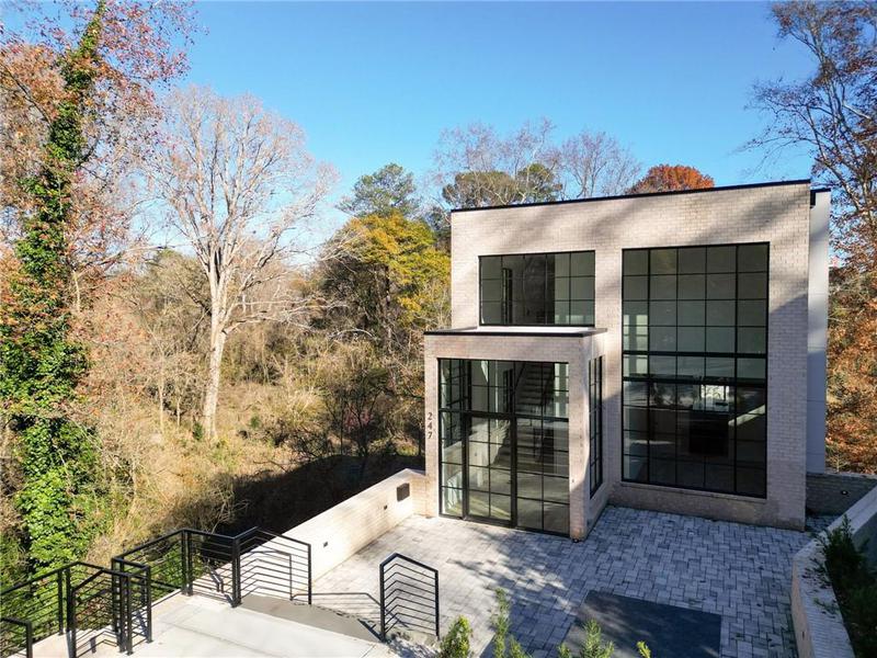 Image for property 247 Huntington Road, Atlanta, GA 30309