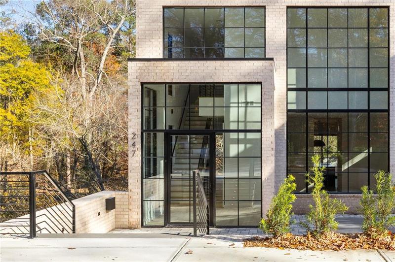 Image for property 247 Huntington Road, Atlanta, GA 30309
