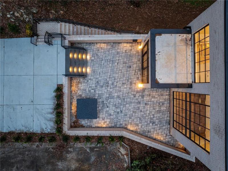 Image for property 247 Huntington Road, Atlanta, GA 30309