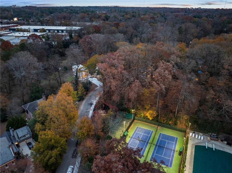 Image for property 247 Huntington Road, Atlanta, GA 30309