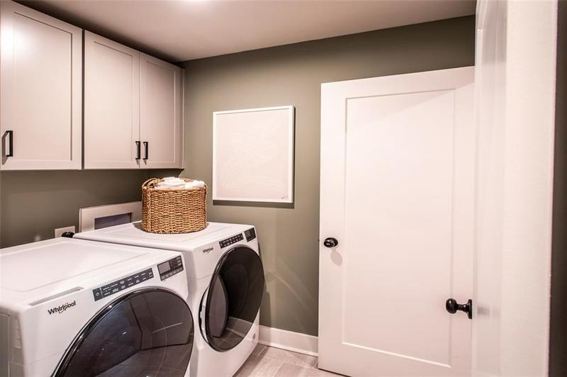 Image for property 723 Crossroad Court, Powder Springs, GA 30127