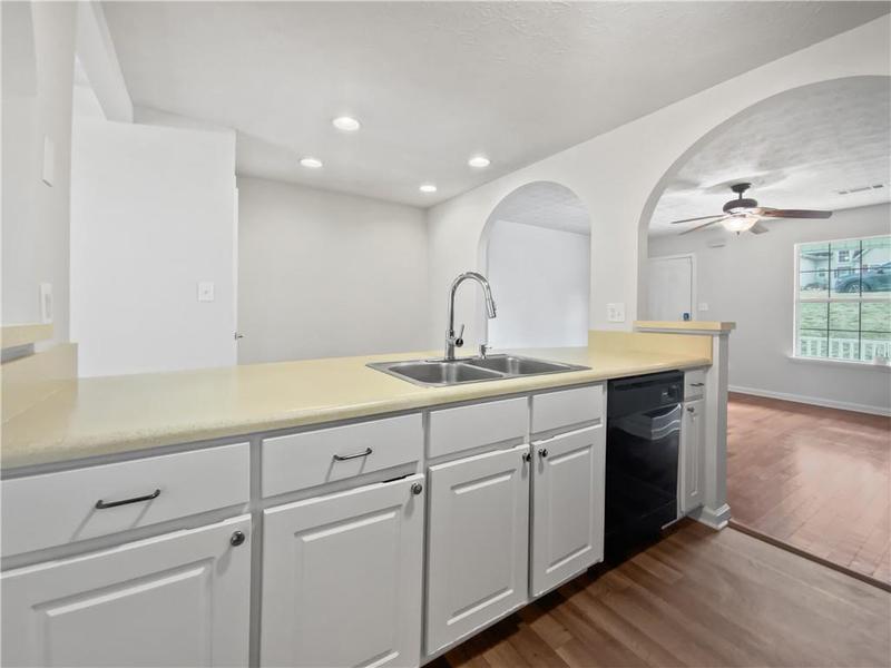 Image for property 3384 Brookside Lane, Jonesboro, GA 30236
