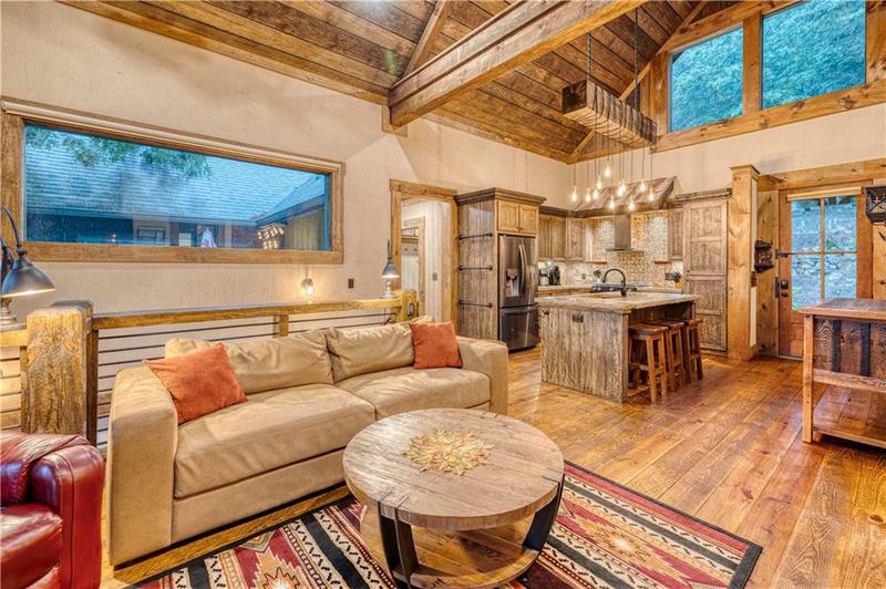 Image for property 280 Point Of View, Blue Ridge, GA 30513