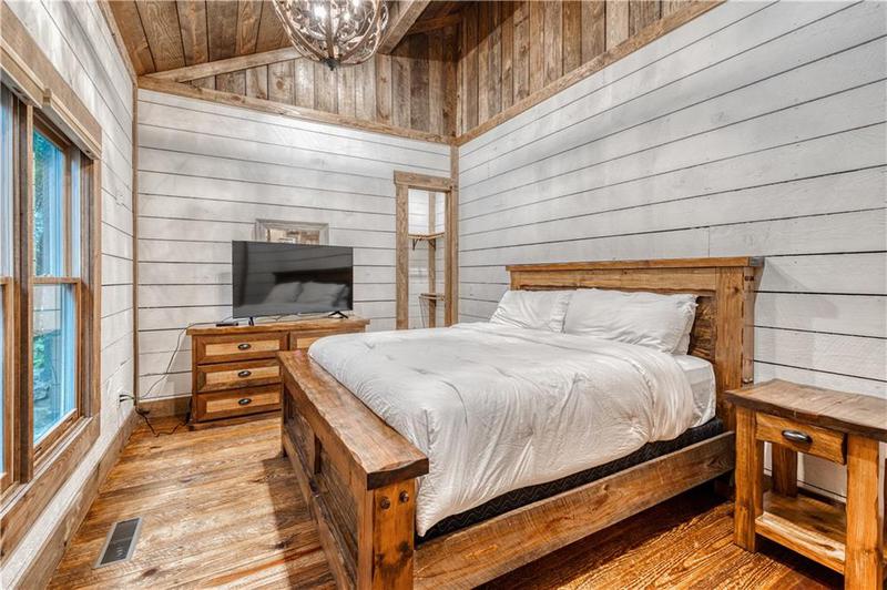 Image for property 280 Point Of View, Blue Ridge, GA 30513