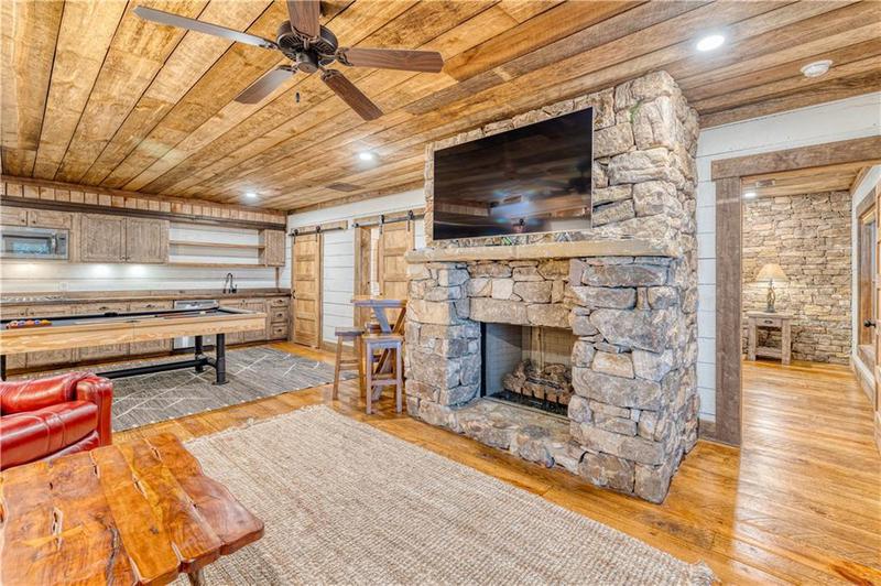 Image for property 280 Point Of View, Blue Ridge, GA 30513
