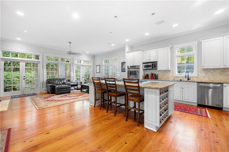 Image for property 61 Alden Avenue, Atlanta, GA 30309