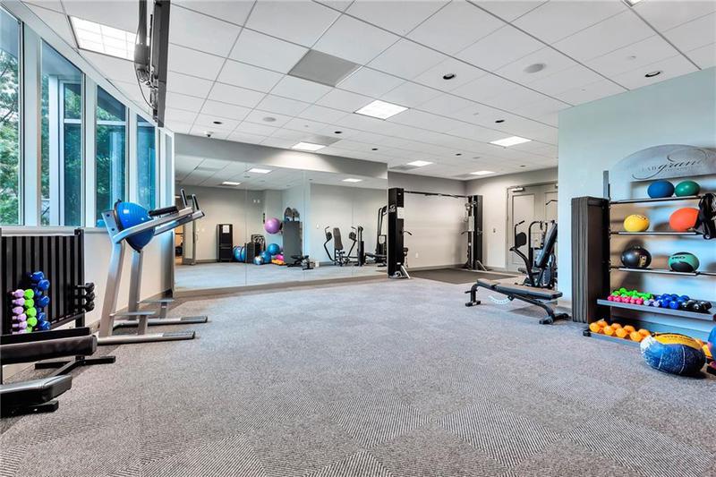 Image for property 3338 Peachtree Road 1106, Atlanta, GA 30326