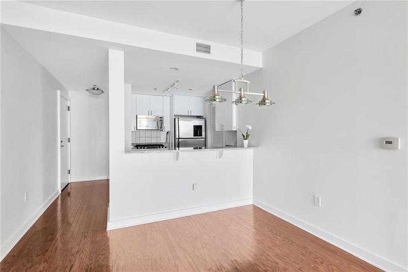 Image for property 3338 Peachtree Road 1106, Atlanta, GA 30326