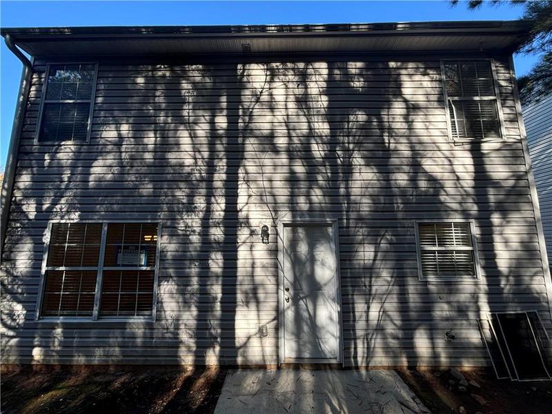 Image for property 7069 Ravenwood Lane, Lithonia, GA 30038