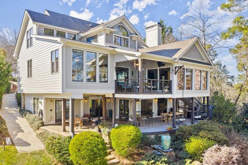 Image for property 6402 Lakeview Drive, Buford, GA 30518