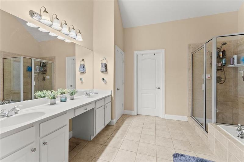 Image for property 5559 Ridgemoor Drive, Braselton, GA 30517
