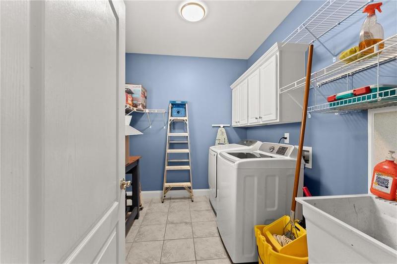 Image for property 5559 Ridgemoor Drive, Braselton, GA 30517
