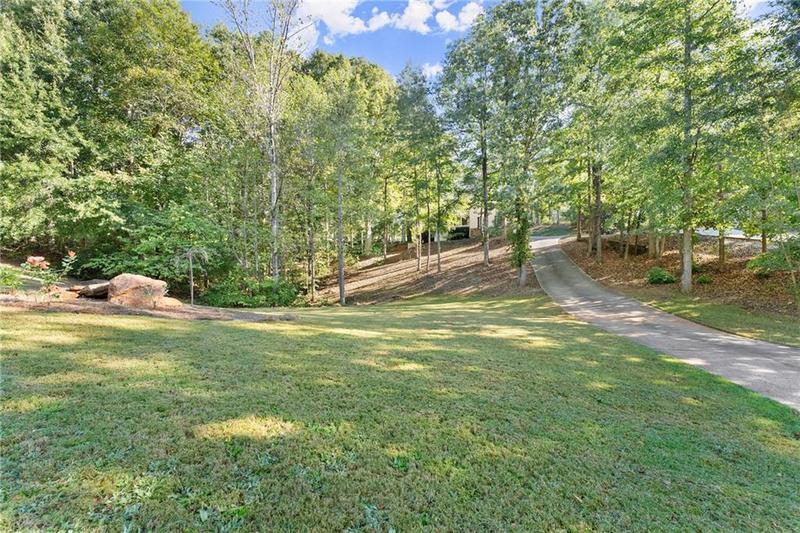 Image for property 5559 Ridgemoor Drive, Braselton, GA 30517