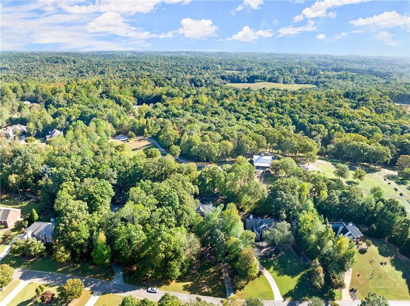 Image for property 5559 Ridgemoor Drive, Braselton, GA 30517