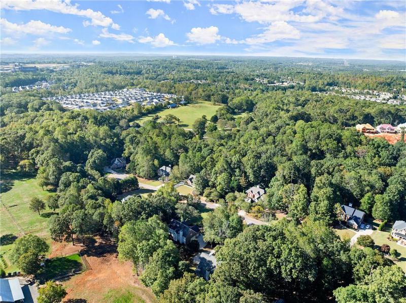 Image for property 5559 Ridgemoor Drive, Braselton, GA 30517