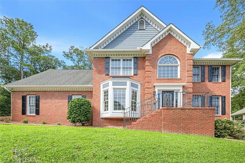 Image for property 1001 Ashfern Walk, Woodstock, GA 30189