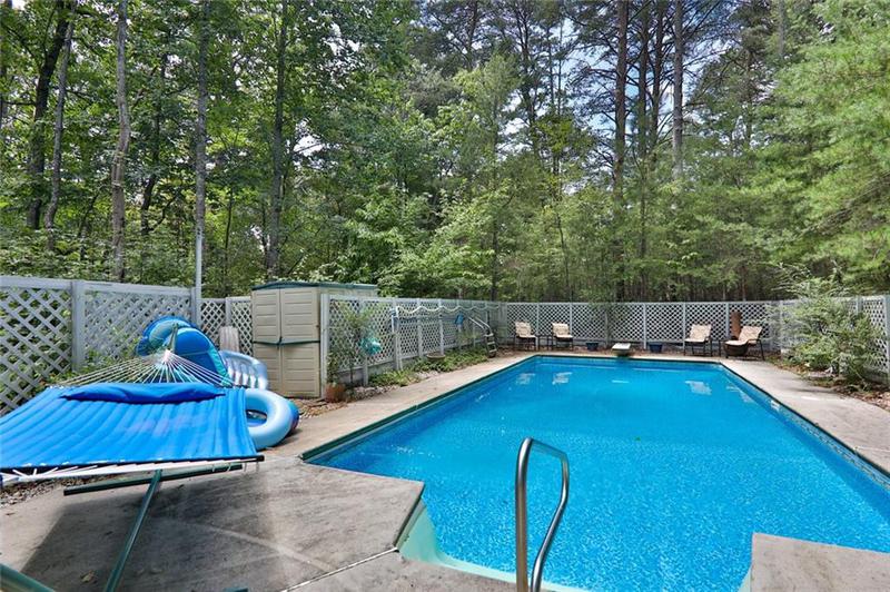 Image for property 20 Mahan Lane, Rydal, GA 30171