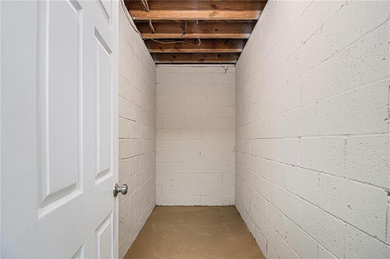 Image for property 796 Vanderbilt Court, Atlanta, GA 30318