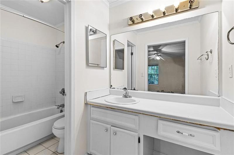 Image for property 1606 Vicksburg Place, Atlanta, GA 30350
