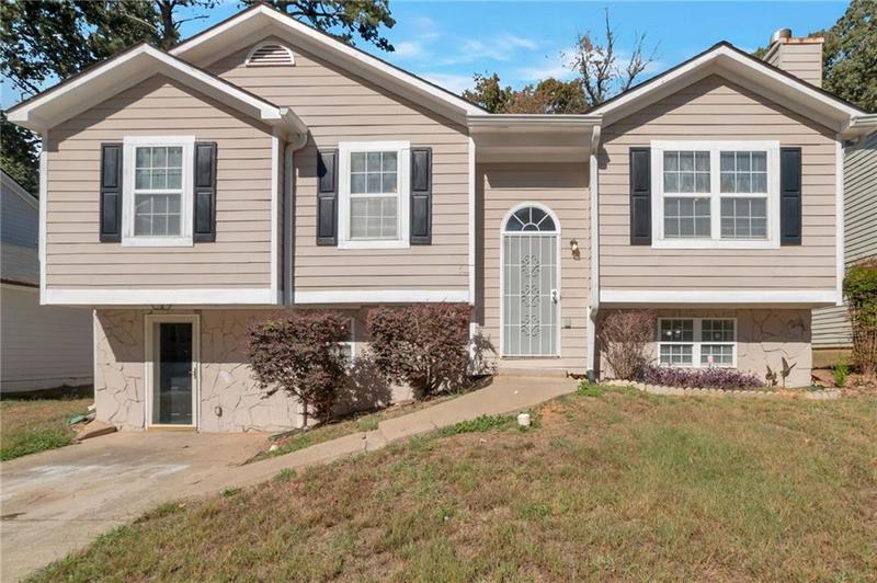 Image for property 1314 Stoneleigh Way, Stone Mountain, GA 30088