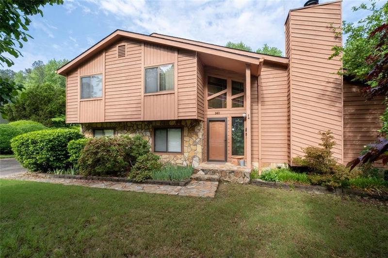 Image for property 140 STAR Trail, Atlanta, GA 30331