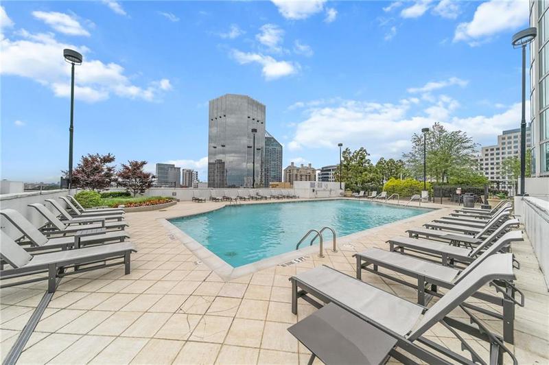 Image for property 3324 Peachtree Road 2706, Atlanta, GA 30326