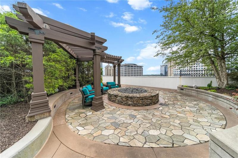 Image for property 3324 Peachtree Road 2706, Atlanta, GA 30326