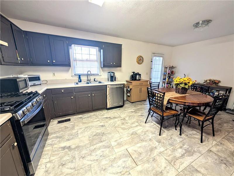 Image for property 260 Balouse Gilley Drive, Carrollton, GA 30116